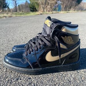 Jordan 1 black gold
